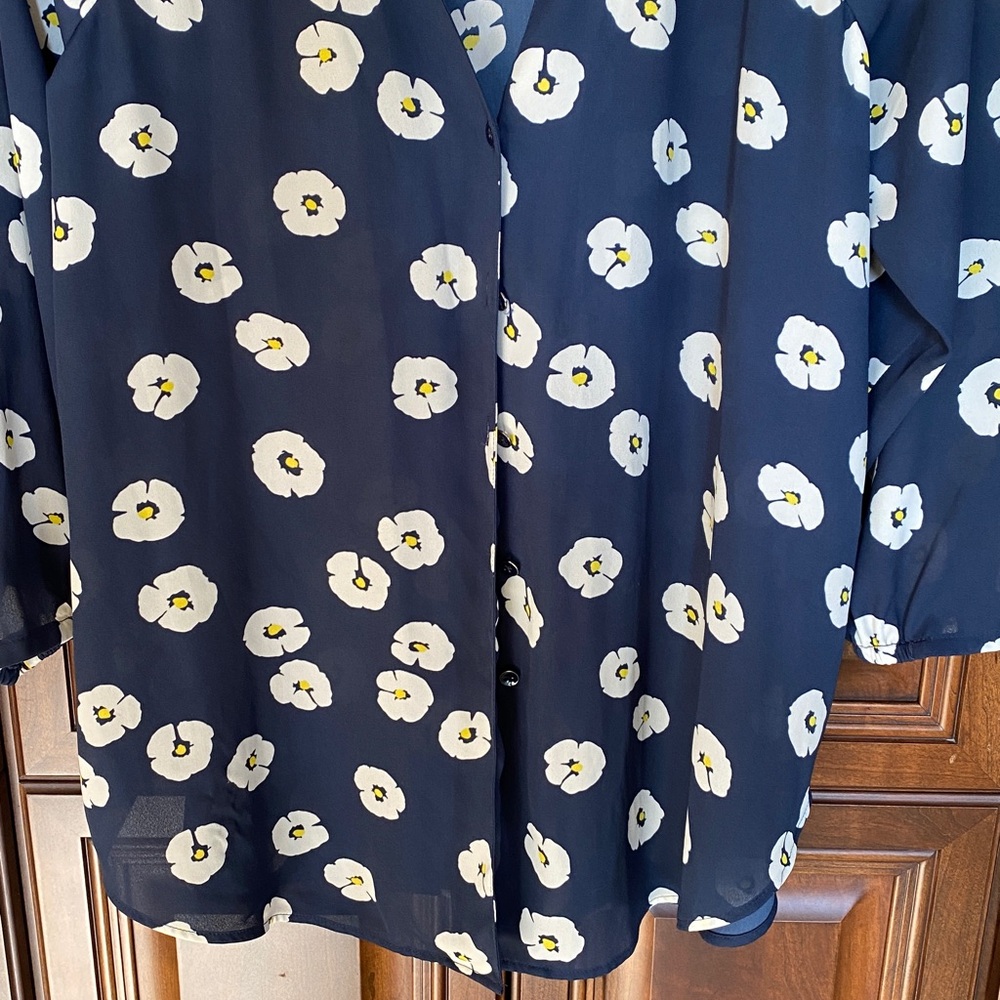 CABI Top - Picture 5 of 13